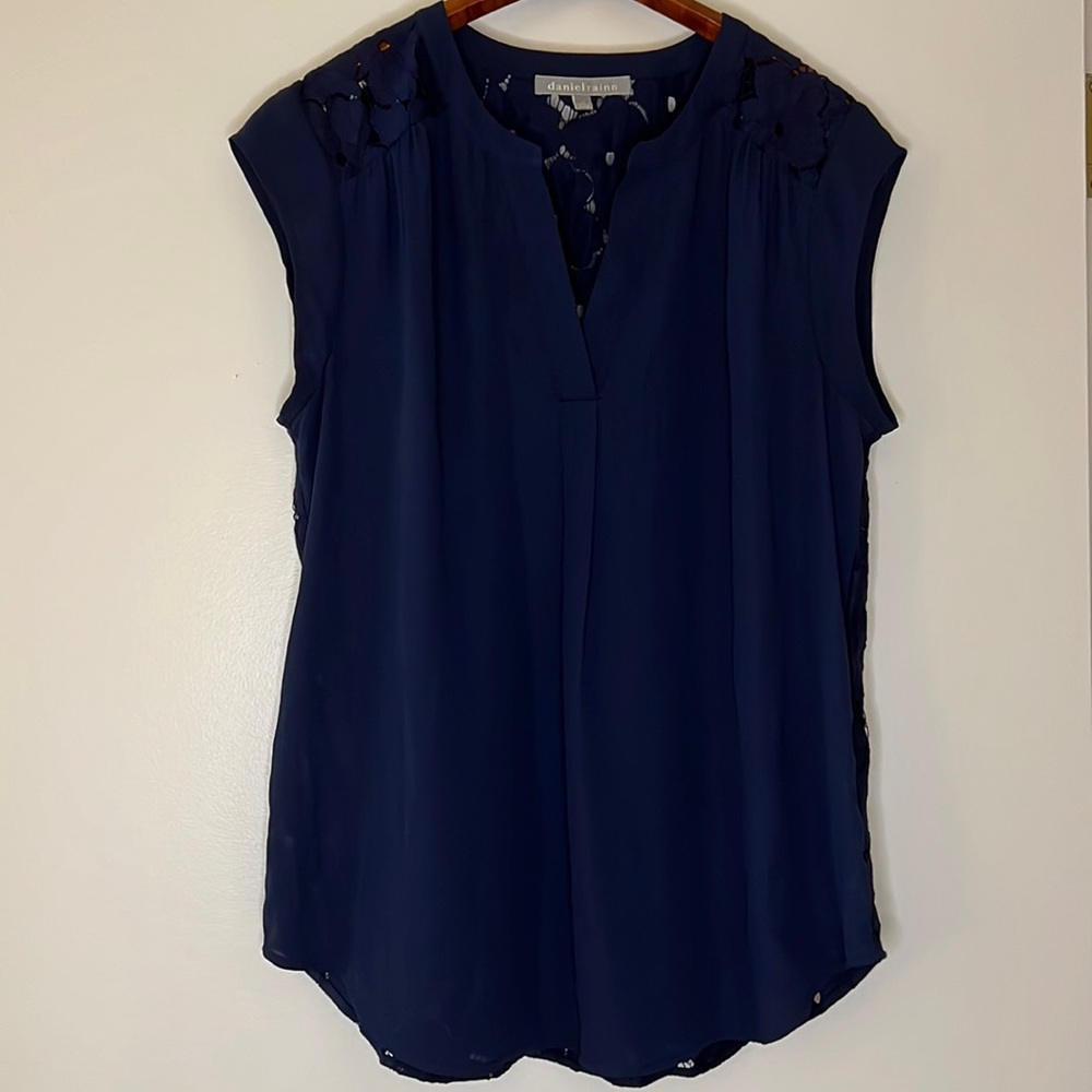 Daniel Rainn blouse